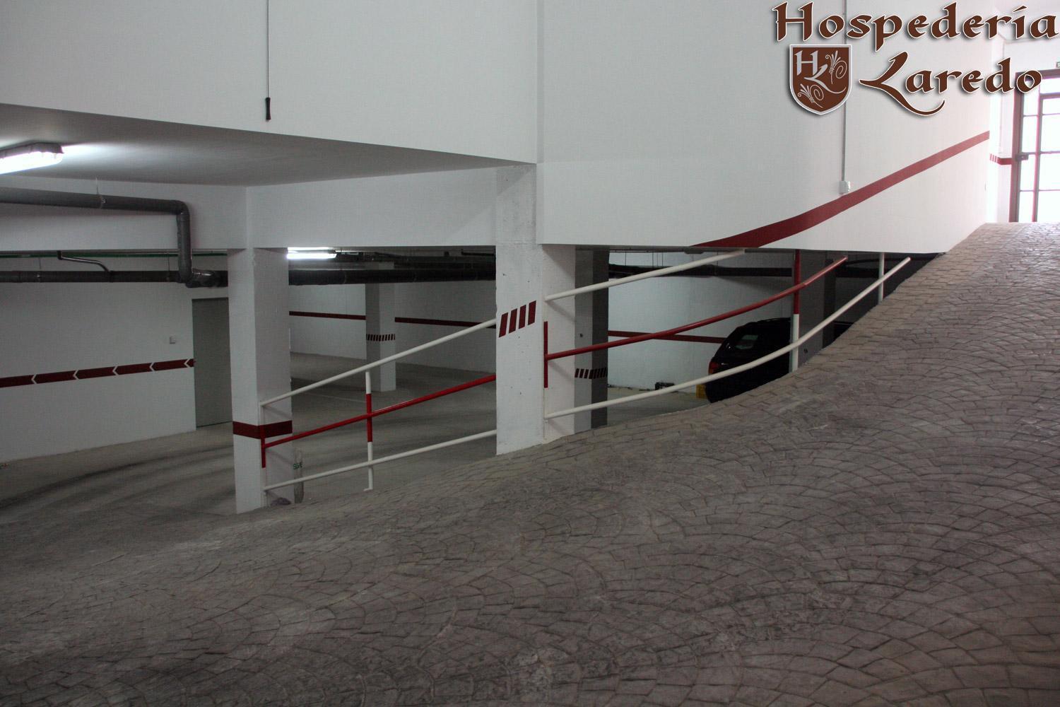 Hospederia Laredo Hotel La Carlota Exterior photo